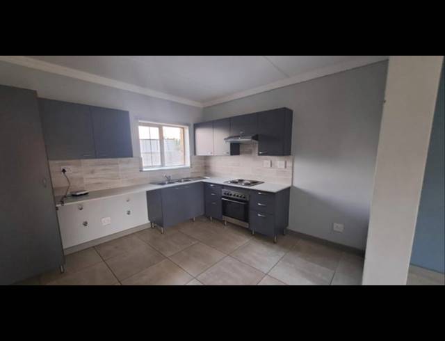 2 BEDROOM DUPLEX FOR SALE IN NOORDWYK